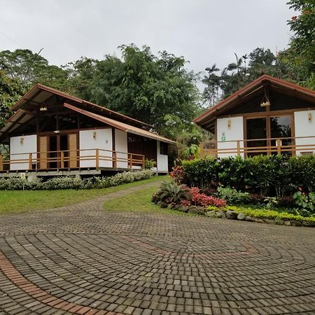 Cielo Verde Lodge Mashpi Exterior photo