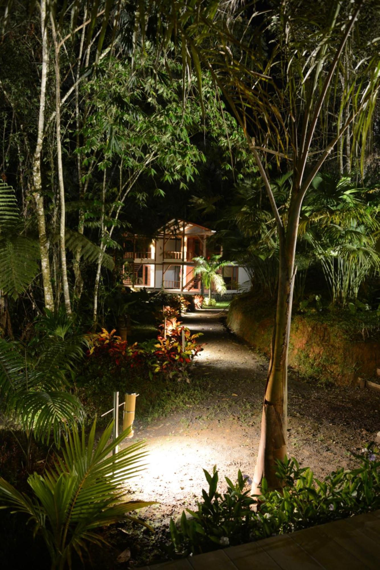 Cielo Verde Lodge Mashpi Exterior photo